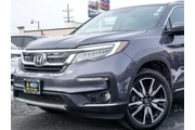 $29989 : Honda Pilot 2020 AWD Touring thumbnail
