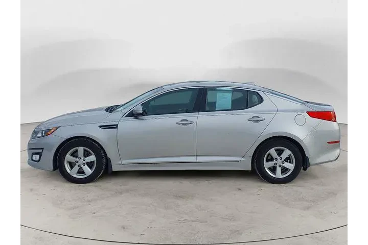 $8961 : Kia Optima 2015 LX 4dr Sedan image 2