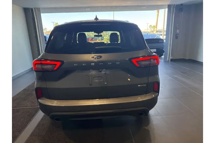 $20984 : Ford Escape 2023 AWD ST-Line image 9