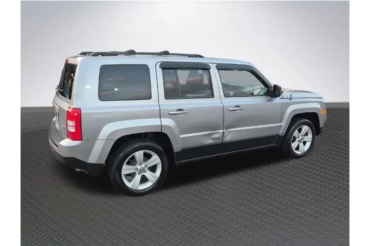 $3488 : Jeep Patriot 2017 Latitude 4 image 4