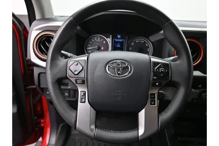 $28675 : Toyota Tacoma 2019 4x2 TRD O image 7