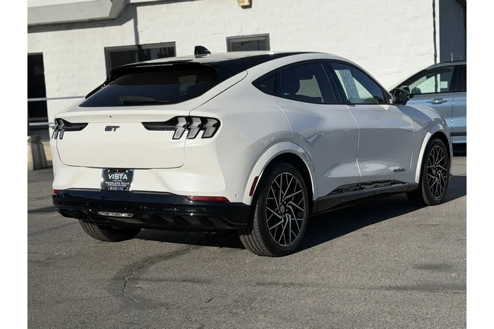 $37995 : Ford Mustang Mach-E 2023 AWD image 7