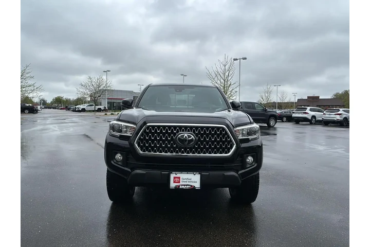$35000 : Silver Certified 2019 Tacoma image 7
