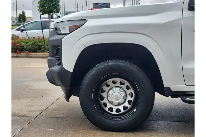 $25780 : Chevrolet Colorado 2023 4x4 image 8
