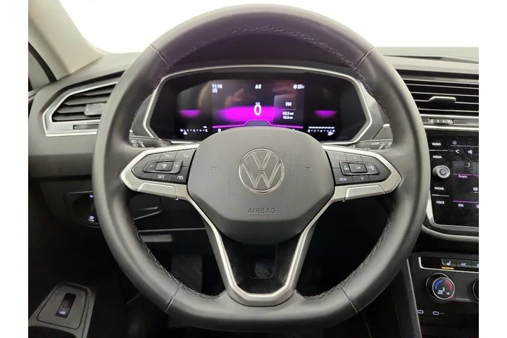 $24998 : Volkswagen Tiguan 2024 Wolfs image 10
