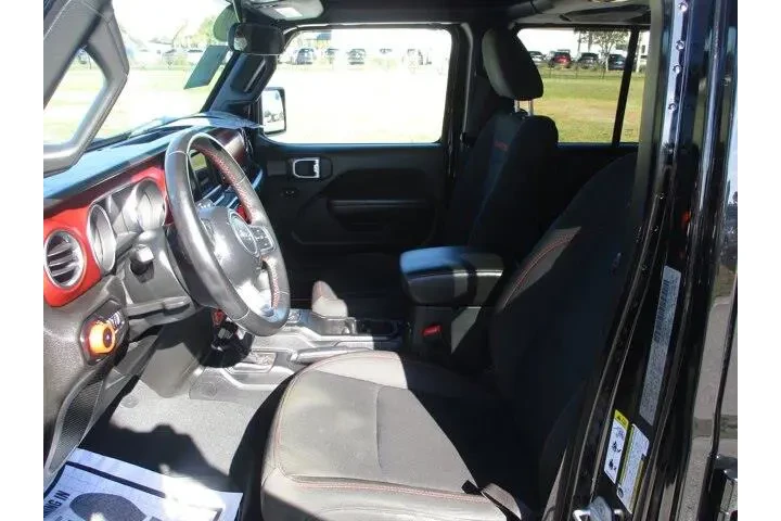 $29495 : Jeep Wrangler Unlimited 2020 image 9