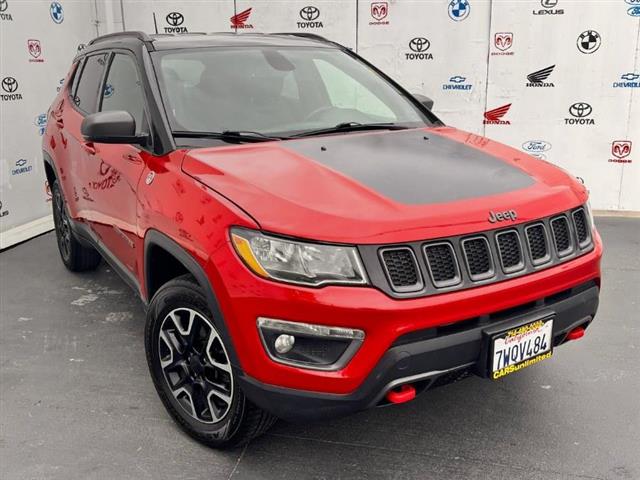 $16995 : Used 2019 Compass Trailhawk 4 image 1