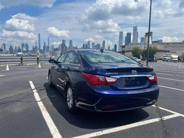 $7200 : 2013 HYUNDAI SONATA image 5