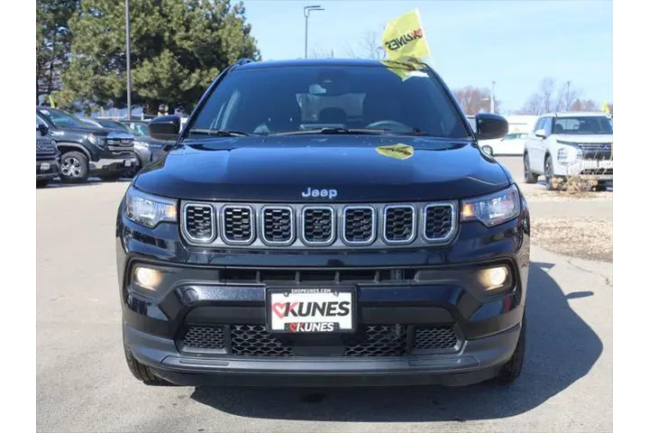$21977 : Jeep Compass 2025 4x4 Latitu image 3