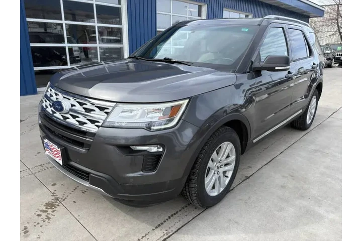 $17990 : 2019 Explorer XLT image 3