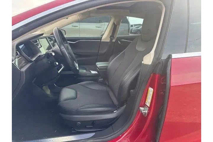 $17982 : Tesla Model S 2015 60 4dr Li image 10