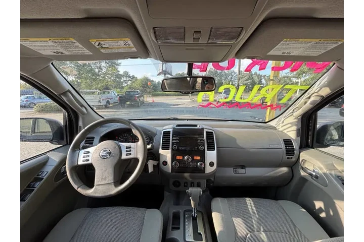 2013 Frontier SV image 9