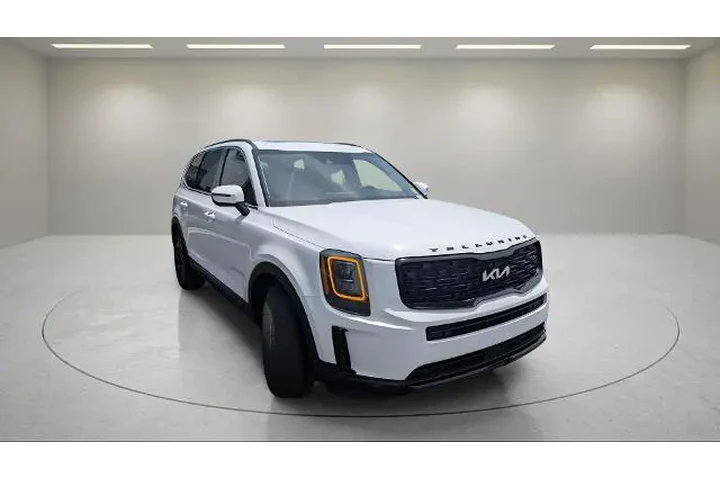 $23900 : Kia Telluride 2022 AWD EX 4d image 3