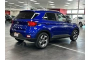 $17816 : Hyundai VENUE 2022 SEL 4dr C thumbnail