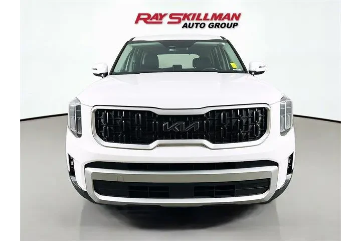 $30975 : Kia Telluride 2024 LX 4dr SU image 2