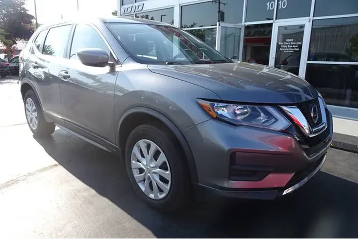 $14599 : 2018 Rogue image 2