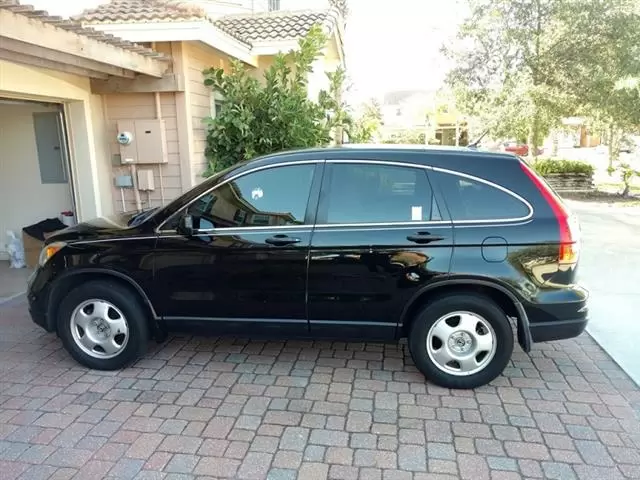 $5000 : 2010 Honda CRV LX SUV 4D image 2