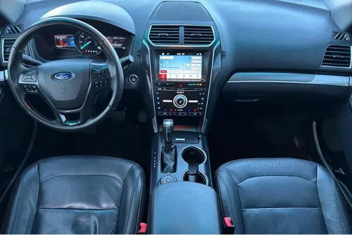 $16995 : Ford Explorer 2017 AWD Sport image 3