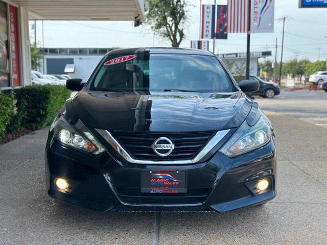 $8999 : 2017 Altima 2.5 image 5