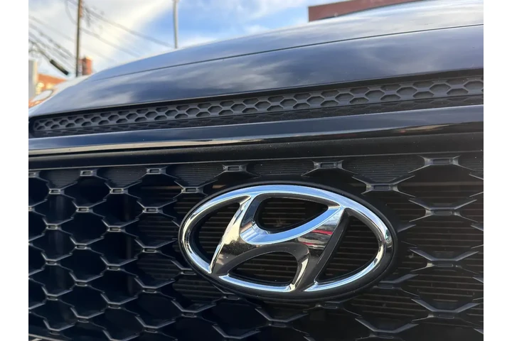 $11895 : Hyundai KONA 2019 AWD SEL 4d image 10