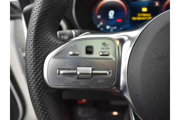 $29995 : Mercedes-Benz GLC 2020 AWD G image 9