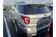 $16887 : Ford Explorer 2017 AWD XLT 4 thumbnail