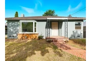 This spacious front home ! en Riverside