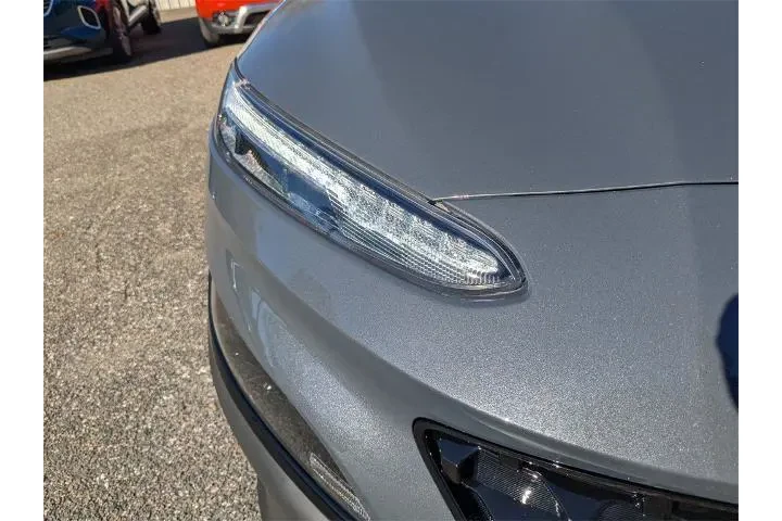 $17500 : Hyundai KONA 2023 AWD SEL 4d image 10