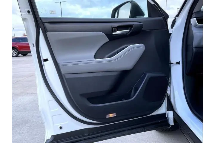 $28688 : Toyota Highlander 2020 AWD X image 9