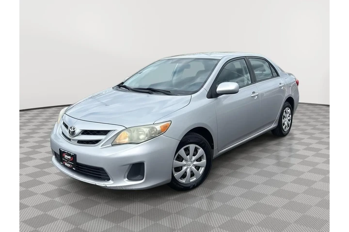 $12299 : 2011 Corolla LE image 1