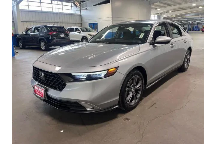 $25921 : Honda Accord 2023 image 7