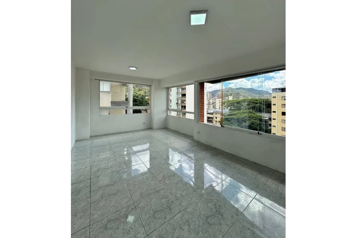 $135000 : Venta de PH 180 m2, El Paraíso image 2