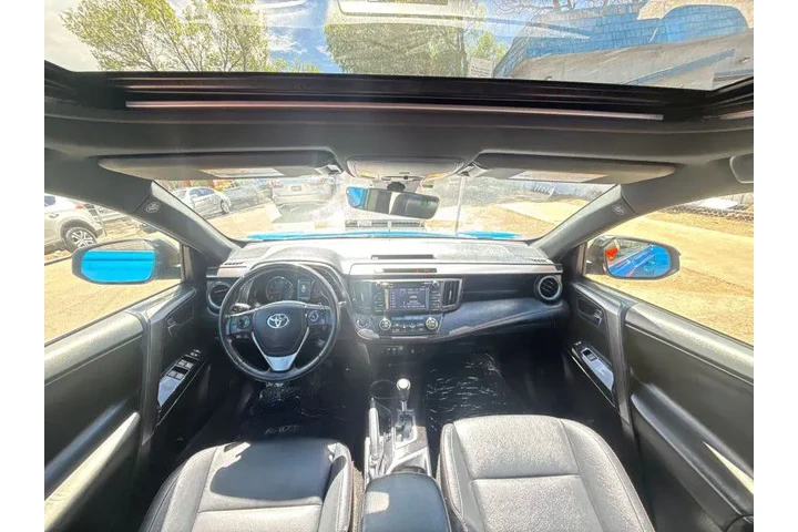 $14995 : 2018 RAV4 SE image 10