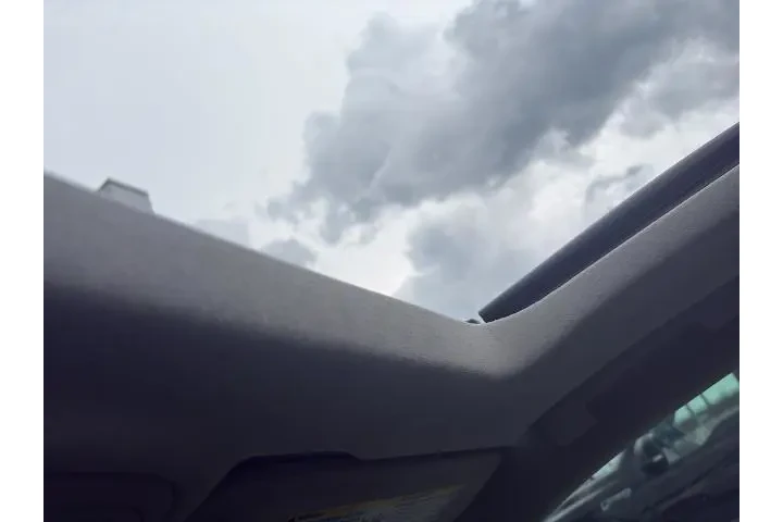 $12250 : Cadillac XTS 2013 Platinum C image 6