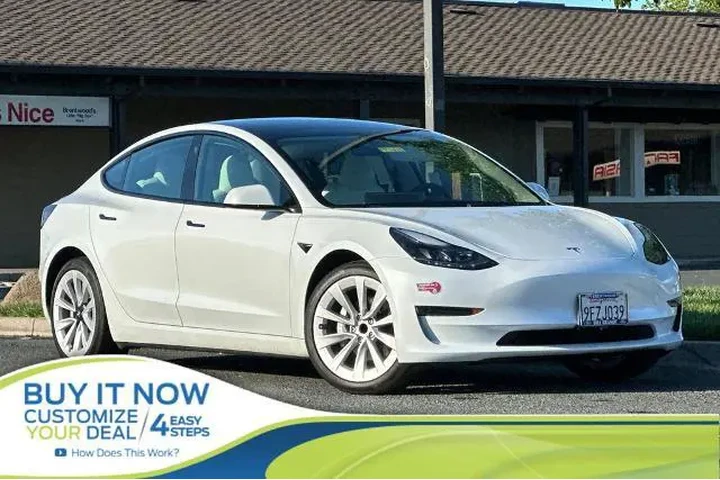 $26285 : Tesla Model 3 2023 4dr Sedan image 1