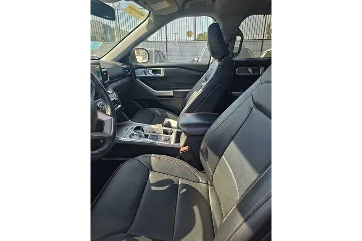 $36000 : Ford Explorer 2023 AWD Limit image 5