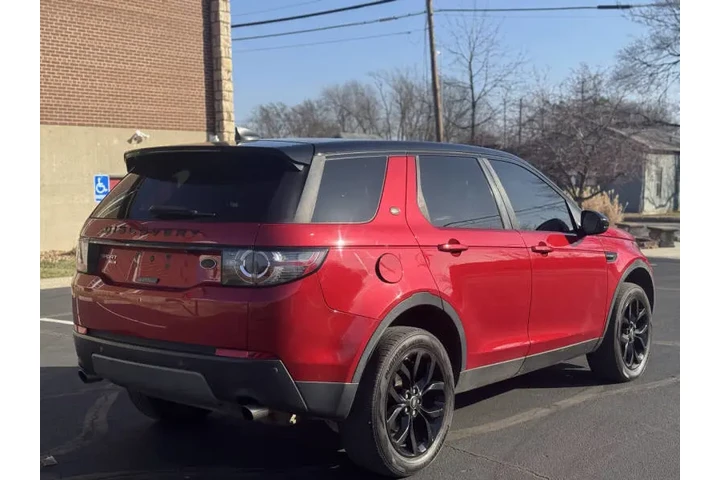 $8999 : 2017 Land Rover Discovery Spo image 6