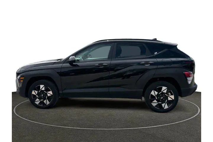 $26175 : Hyundai KONA 2025 AWD SEL 4d image 2