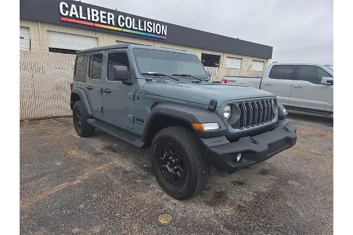 $36500 : Jeep Wrangler 2025 4x4 Sport image 6