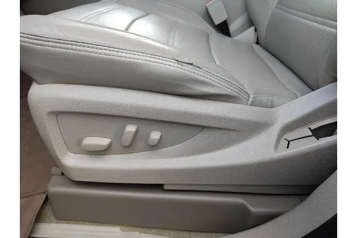 $22765 : GMC Yukon XL 2017 4x4 Denali image 8