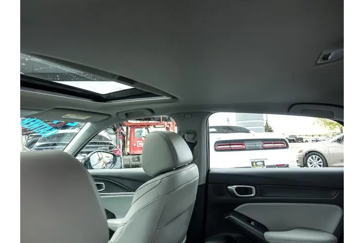 $29989 : Acura Integra 2024 4dr Liftb image 5