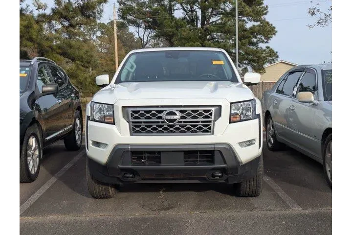 $31950 : Nissan Frontier 2023 4x4 SV image 3