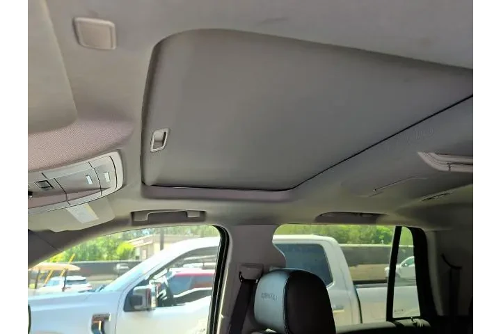 $40000 : GMC Yukon 2020 4x4 Denali 4d image 9