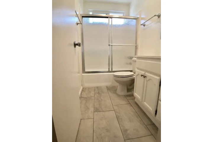 $950 : Apto de 1 habitación en renta! image 5