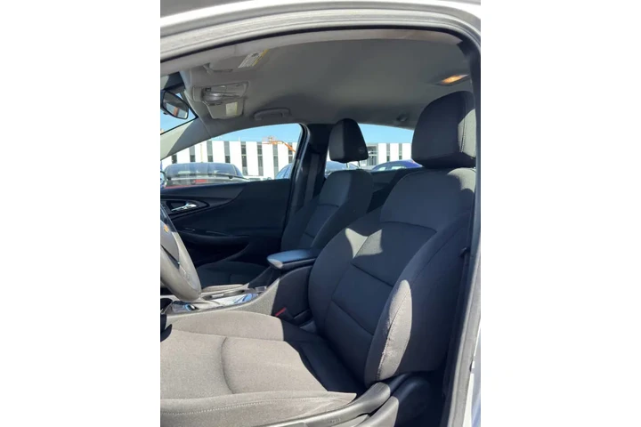 $14450 : 2020 Malibu LS Fleet image 9