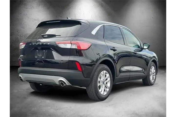$22981 : Ford Escape 2022 SE 4dr SUV image 3
