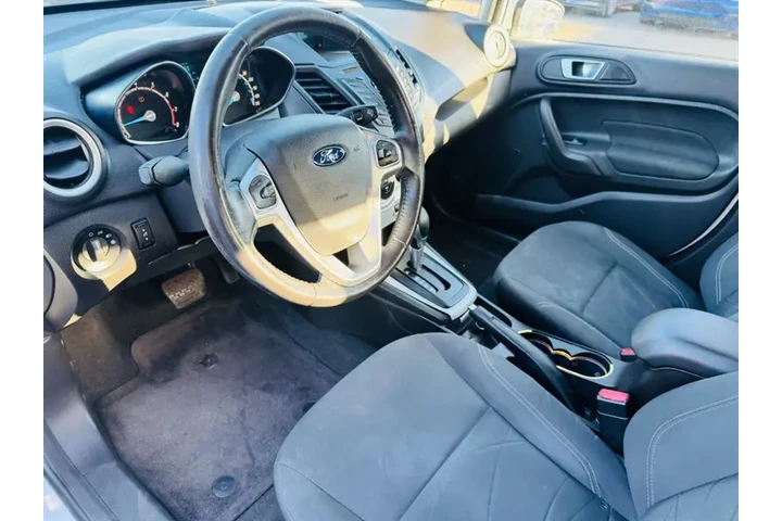 $6995 : 2015 Fiesta SE image 9