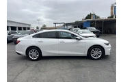 $14250 : Chevrolet Malibu 2018 LT 4dr thumbnail