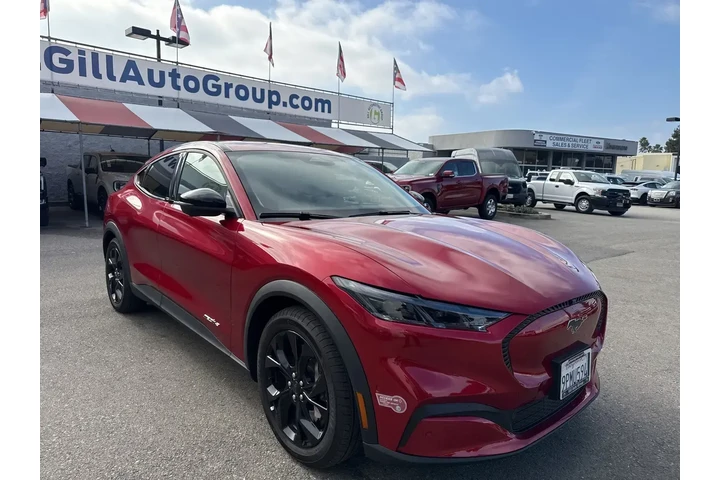 $27950 : Ford Mustang Mach-E 2024 Sel image 2