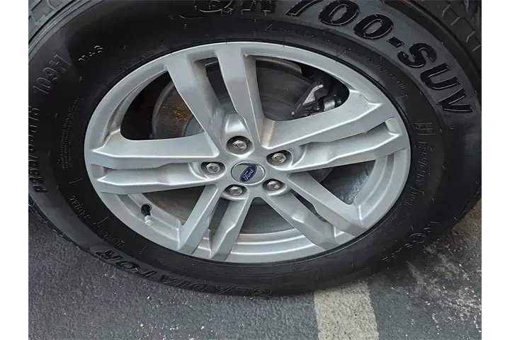 $24390 : Ford Explorer 2022 XLT 4dr S image 7